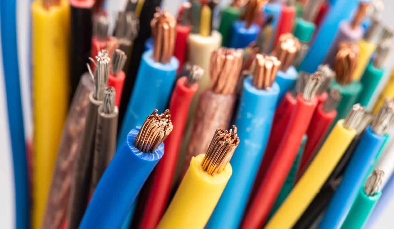 تصویر 3 از کابل برق گلستان برای سیستم های خانگی و اداری